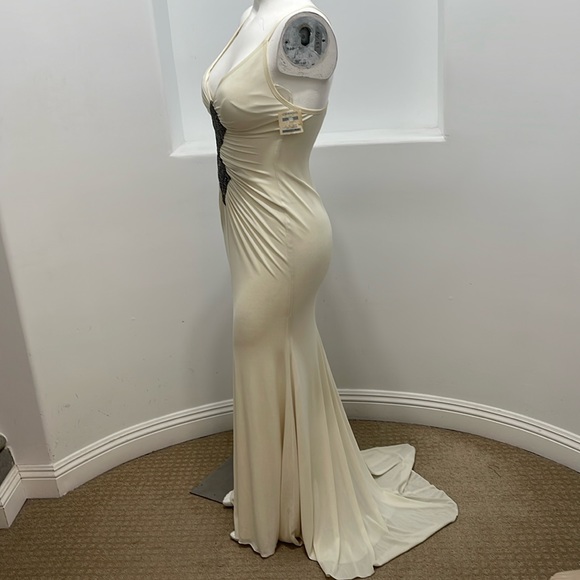 Mandalay  Vintage Beads Embellished Gown Ivory Size 19 - Picture 4 of 11